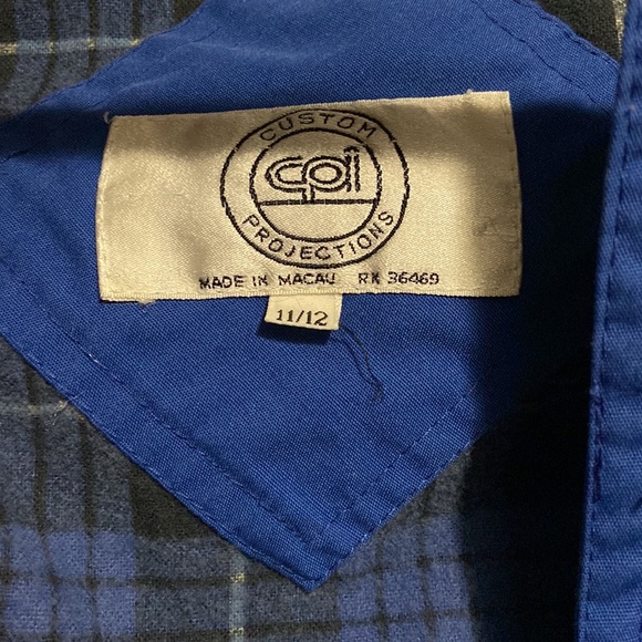 Don’t really like the color some would have it and wear it - Picture 3 of 3